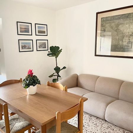 Lorenzo'S House Catania City Centre - Comfortable Large Apartment With 2 Bedrooms And 2 Baths, Close To Trains, Metro And Bus Station Экстерьер фото