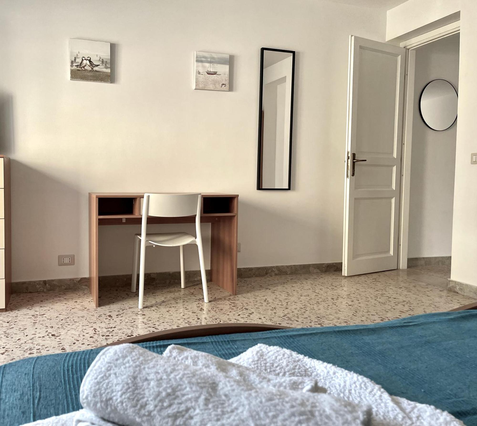 Lorenzo'S House Catania City Centre - Comfortable Large Apartment With 2 Bedrooms And 2 Baths, Close To Trains, Metro And Bus Station Экстерьер фото