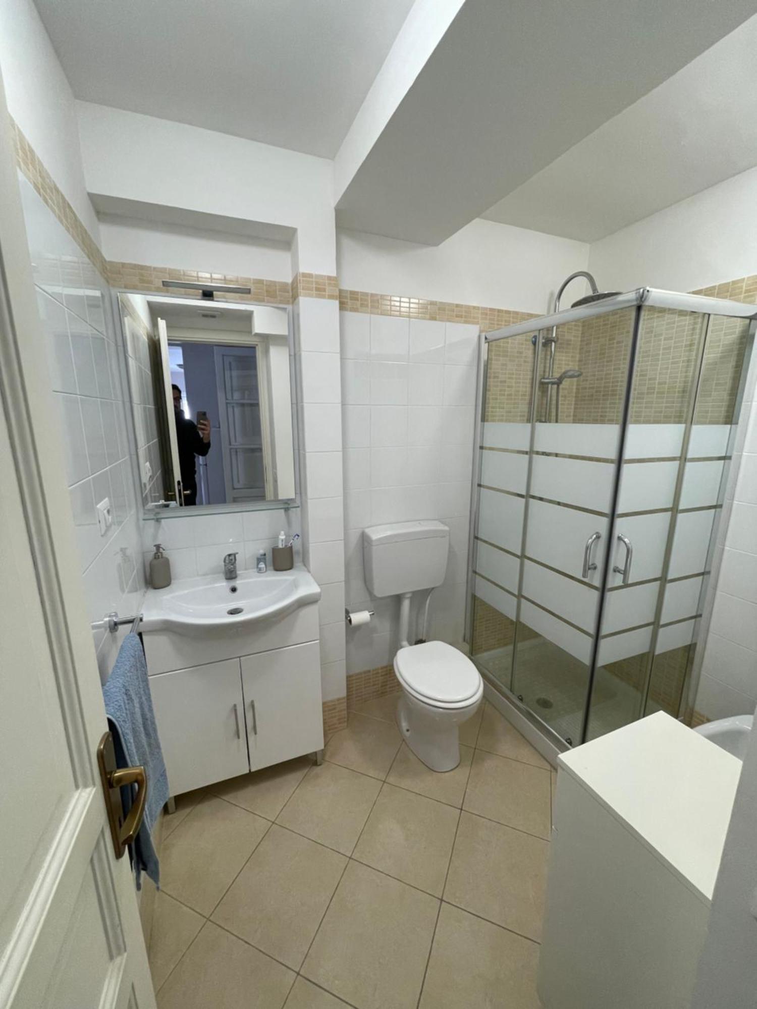 Lorenzo'S House Catania City Centre - Comfortable Large Apartment With 2 Bedrooms And 2 Baths, Close To Trains, Metro And Bus Station Экстерьер фото